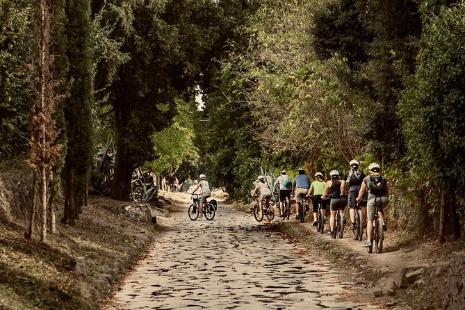 Rome Bike / EBike Tour: Appian Way, Catacombs & Roman Aqueducts